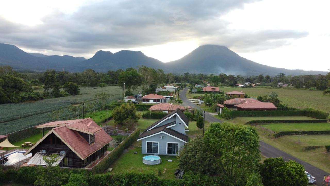 Casa De Las Rosas Volcan Arenal Ла Фортуна Экстерьер фото